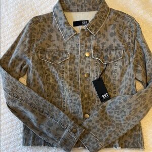 Kut from the Kloth Gray Jean Jacket with Classic Style